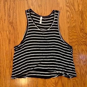 🙌 MOVING SALE 🙌 Stripped tank top